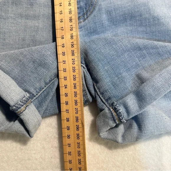 LEVIS Womens Mid Length Shorts  size 24 Blue Cuffed Denim Jean Shorts Co… - Picture 11 of 13